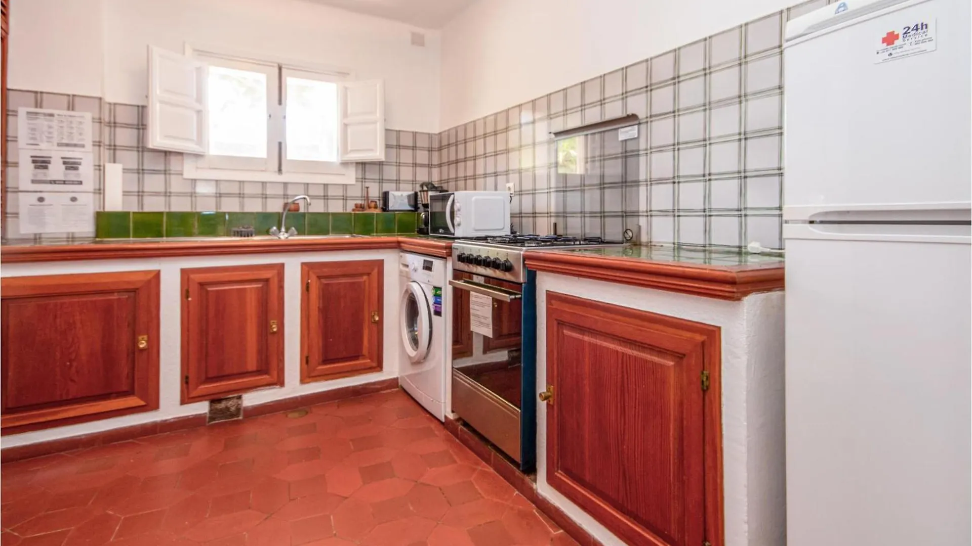 Gorgeous Home In Marbella With House Sea View 0*,  Spanien