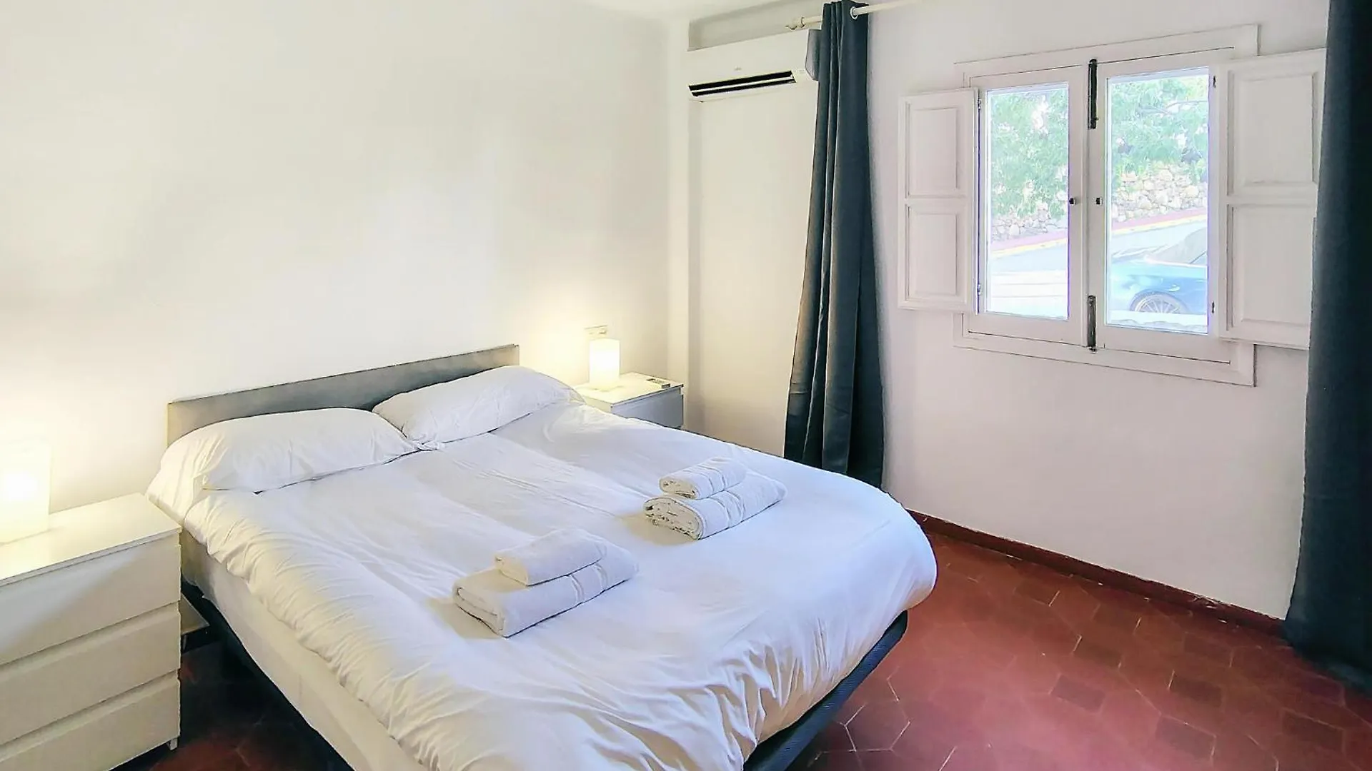 Gorgeous Home In Marbella With House Sea View Semesterbostad