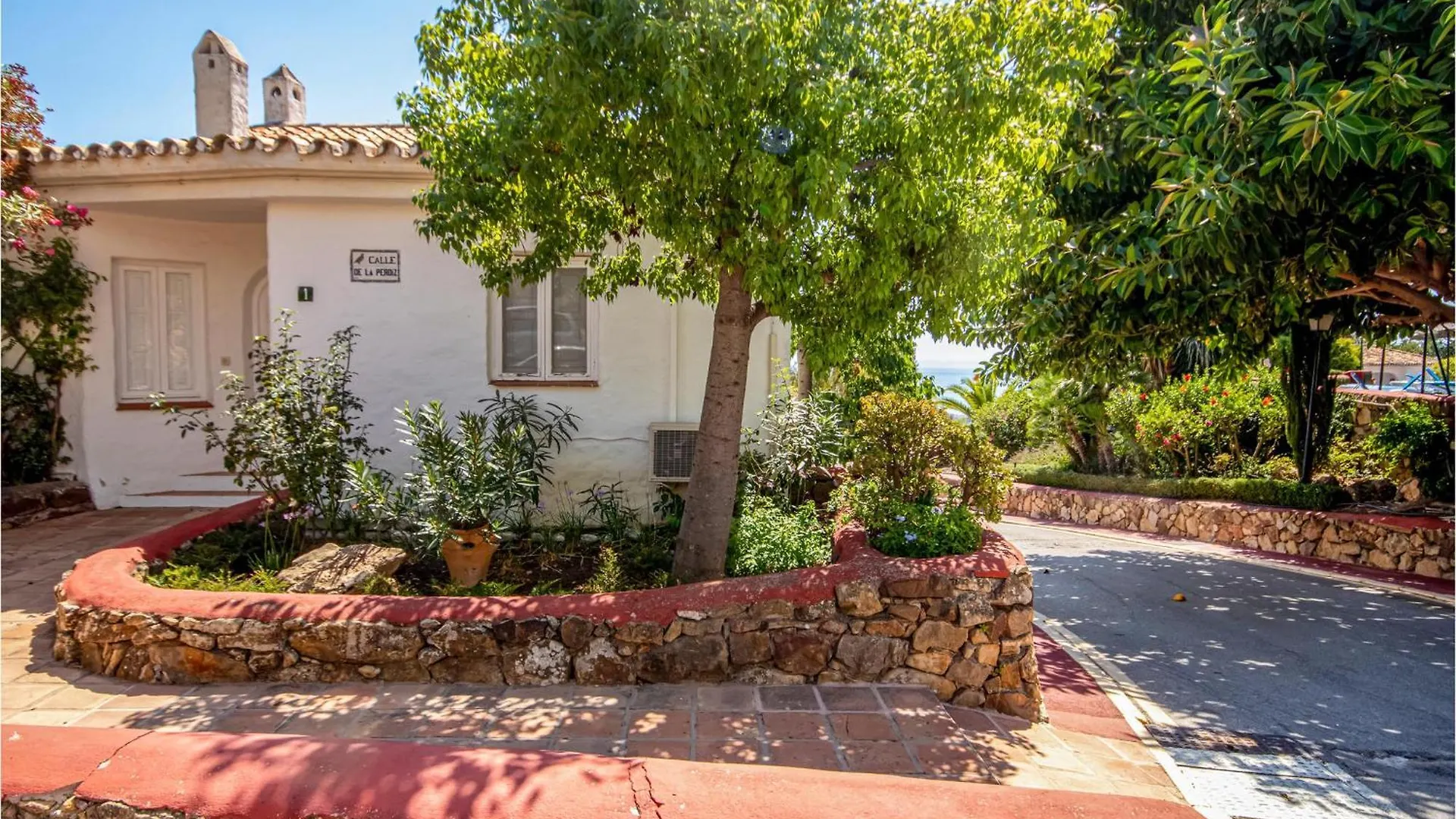 Gorgeous Home In Marbella With House Sea View Holiday home